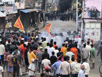 धार्मिक तनाव बढेपछि नेपालगञ्जमा अनिश्चितकालीन कर्फ्यु (भिडियो)